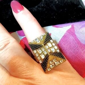 Beautifully Lia Sophia Geometric Gold Tone With Bright Rhinestones Ring Size 7